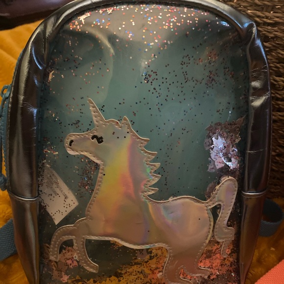 Lot of girls backpacks , purses, unicorn , butterflies & MORE - Picture 2 of 4